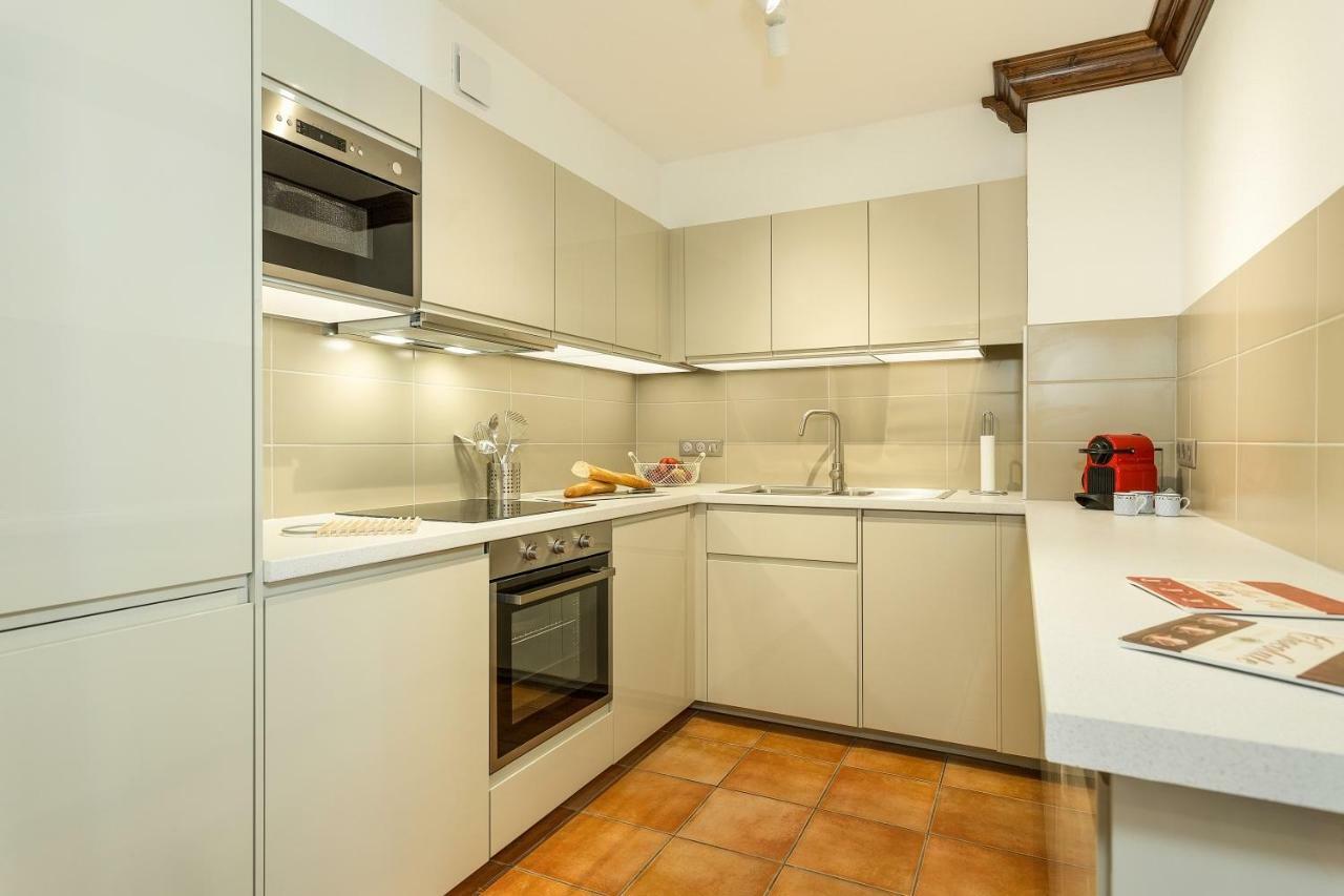 Apartment Kitson - Alpes Travel - Chamonix - Sleeps 6 Bagian luar foto